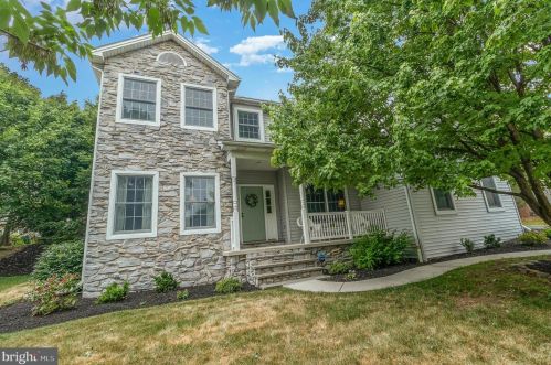 4439 Dunmore Dr, Harrisburg, PA 17112-1559