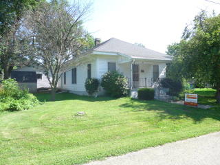 409 6th St, Georgetown, IL 61846-1402
