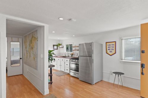 1436 Luxton St, Seaside CA  93955-5034 exterior