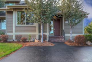 11180 Village Loop, Eagle Crest, OR 97756-7429