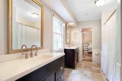 4247 Harrogate Dr, Atlanta GA  30327-3624 exterior