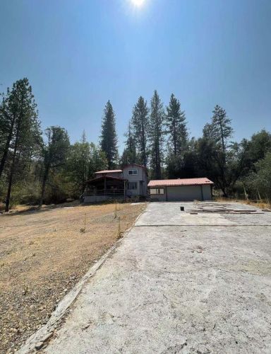 5851 Sherlock Rd, Midpines, CA 95345-9712