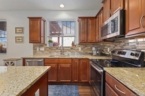 80 Newbern Way, Aurora CO  80018-1728 exterior