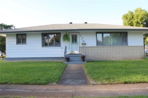 128 Jefferson Ave, Hadar, NE 68701-6432