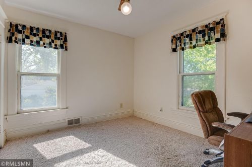 863 Bidwell St, Saint Paul MN  55118-5719 exterior