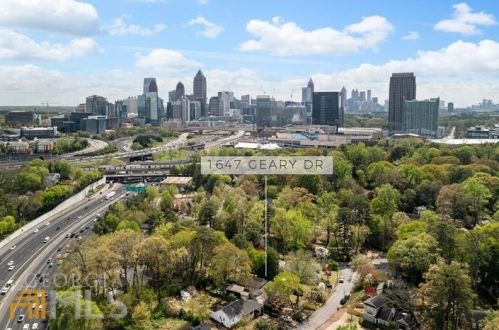 1647 Geary Dr, Atlanta GA  30309-2217 exterior