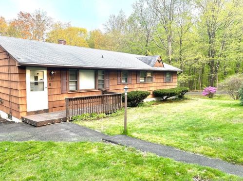 480 Beecher Rd, Waterbury, CT 06716-1404