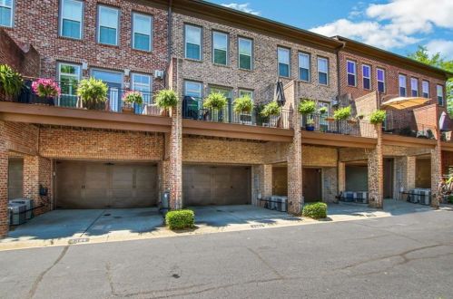 2382 Crescent Park Ct, Atlanta GA  30339-6022 exterior