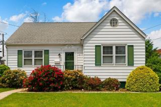 21 Eastern States Pkwy, Millstone, NJ 08876-2630