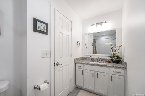 4734 Bannock St, Englewood CO 80110-6533 exterior