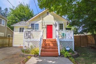 6820 Lower Ridge Rd, Everett, WA 98203-4917