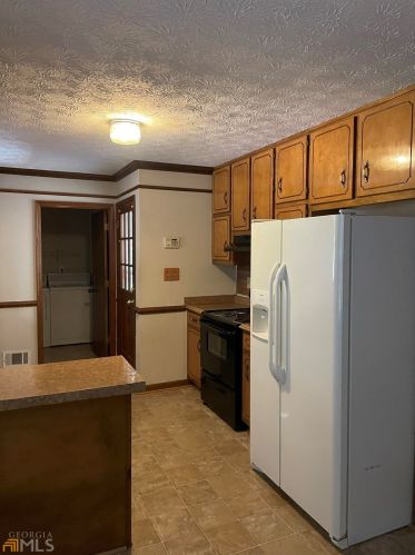 145 Highland Cir, Mcdonough GA  30253-5356 exterior