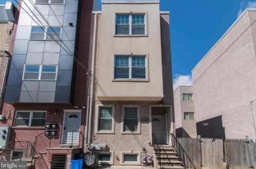 2216 Camac St, Philadelphia PA  19133-1013 exterior