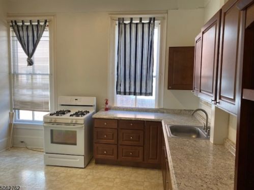 646 Washington St, Hackettstown NJ  07840-2239 exterior