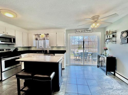 23 Birchwood Dr, Killingly CT  06241-2200 exterior
