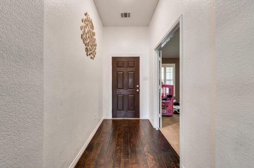 1325 Pheasant Run Trl, Fort Worth, TX 76131-5209