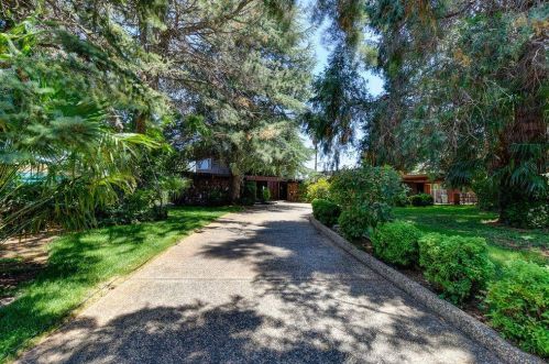 5268 Mississippi Bar Dr, Citrus Heights, CA 95662-5717