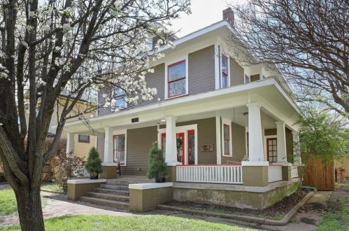 305 Edgefield Ave, Dallas, TX 75208-5316