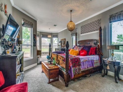 4401 Bay Vly Dr, Garland TX  75043-1874 exterior