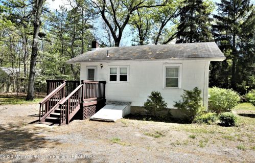 556 Paul Rd, Jackson Twp, NJ 08527-3734