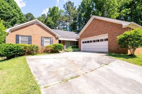 4136 Stutz Ct, Tucker, GA 30084-7539