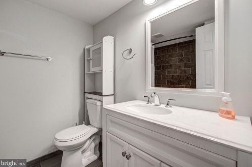 10009 Dallas Ave, Silver Spring MD 20901-2240 exterior