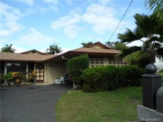 1740 Piikea St, Honolulu HI  96818-1847 exterior