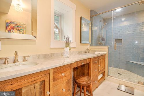 213 Avondale Cir, Severna Park MD  21146-4403 exterior