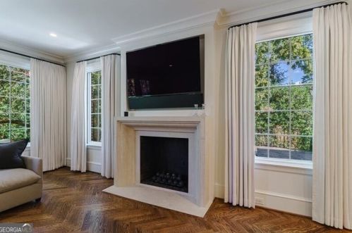 3180 Arden Rd, Atlanta GA  30305-1912 exterior