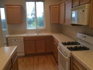 13750 Mapleview Ln, Portland OR  97224-0992 exterior