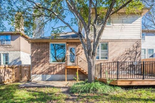 4029 Cyn Gln Cir, Austin TX  78732-2187 exterior