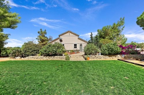 17368 Owl Tree Rd, Riverside CA  92504-9529 exterior