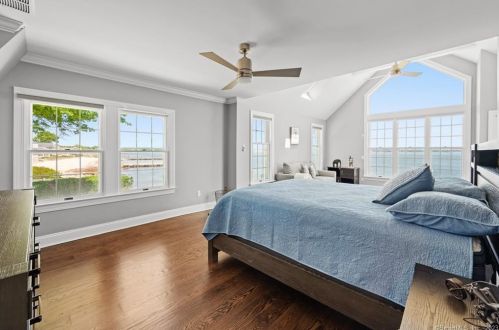 2 Sea Breeze Ave, Niantic CT  06357-3415 exterior