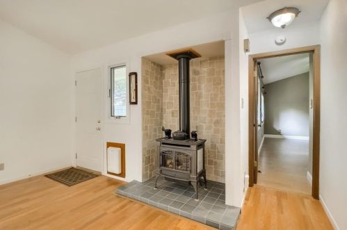 11616 Elk Park Trl, Austin TX  78759-4114 exterior