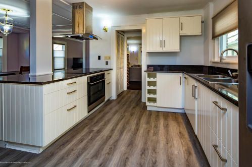 208 Bergen Pl, Tinton Falls NJ  07701-2136 exterior