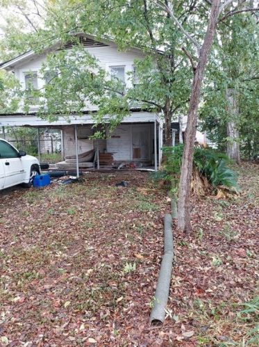717 Laurel Ave, Stairtown, TX 78648-3303