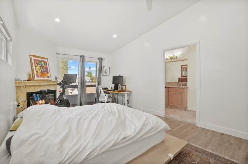 15751 Morrison St, Van Nuys CA  91436-1543 exterior