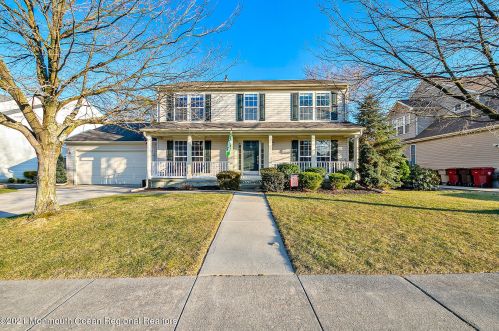 33 Butternut Ln, Berkeley Township, NJ 08721-2179