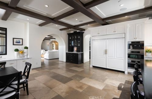 20 Black Falcon, Irvine CA  92603-0420 exterior