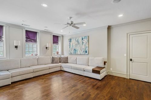 876 Berkshire Rd, Atlanta GA  30324-4930 exterior