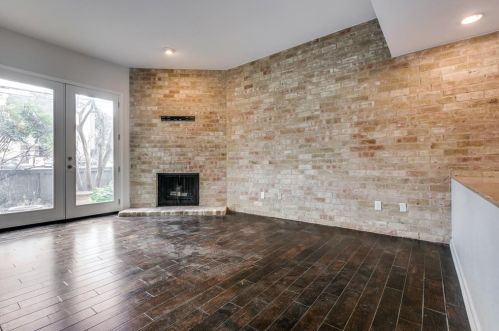 4043 Buena Vista St, Dallas TX  75204-7803 exterior