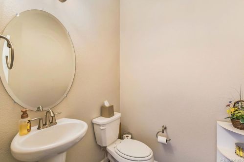 25748 Calhoun Pl, Aurora CO 80016 exterior