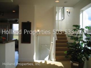 2131 Sheffield Ave, Beaverton OR  97006-7493 exterior