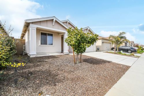5700 Freestone Dr, Arboga, CA 95901