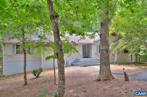 9 Ashcake Ter, Bybee, VA 22963-3224