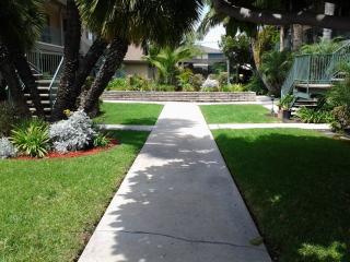 804 Webster Ave, Anaheim CA  92804-4118 exterior