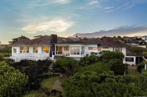 4139 Black Point Rd, Honolulu, HI 96816-4846