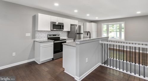 14676 Alps Dr, Woodbridge VA  22193-3322 exterior