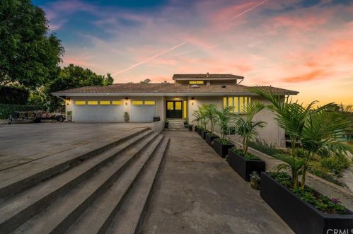 7590 Martella Ln, Anaheim, CA 92808-1316
