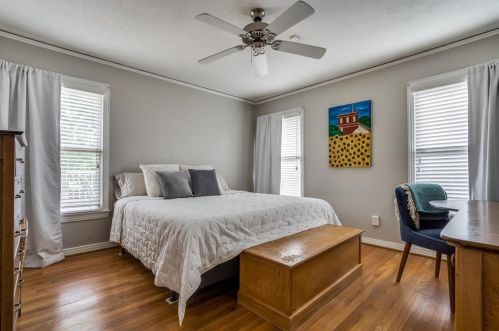 6015 Belgrade Ave, Dallas TX 75227-3608 exterior